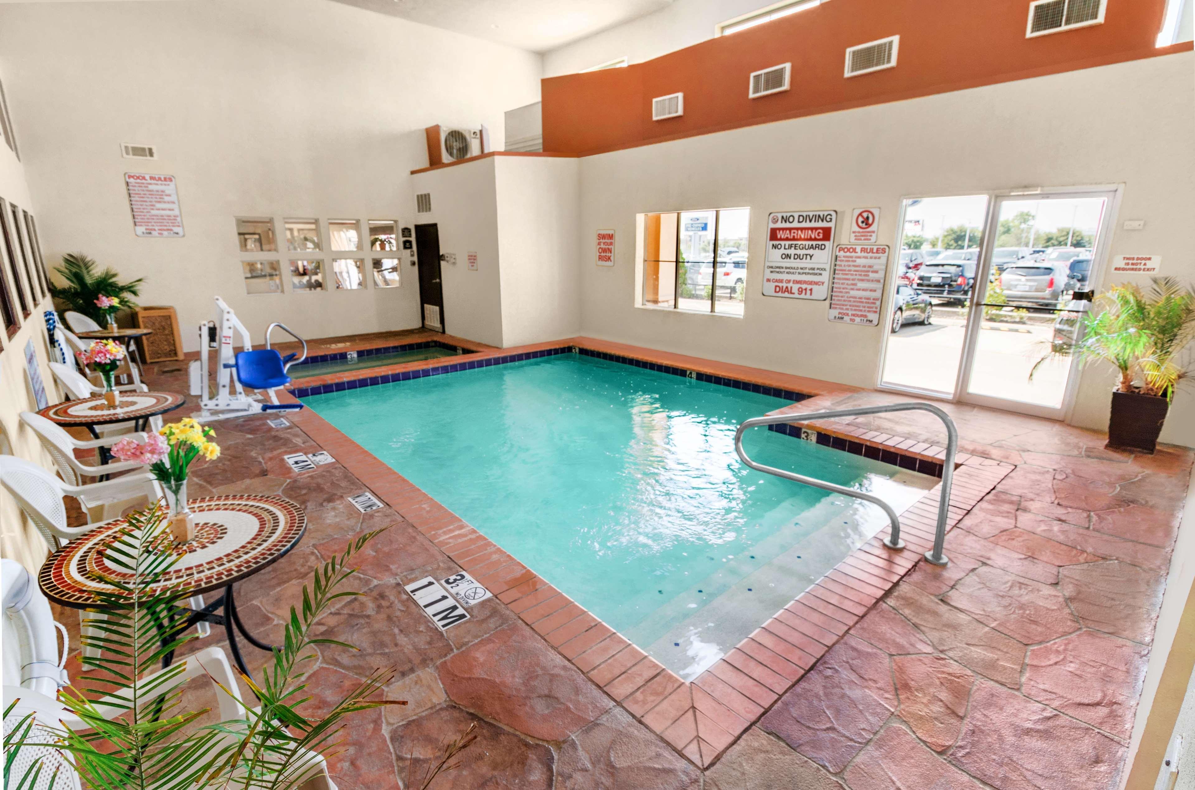 Best Western Plus Rockwall Inn & Suites Eksteriør billede